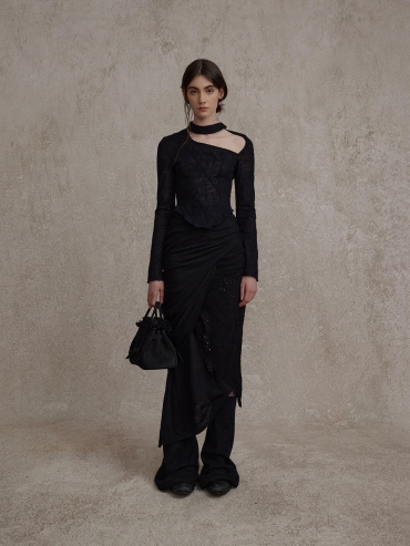 Black Irregular Knit Half Skirt