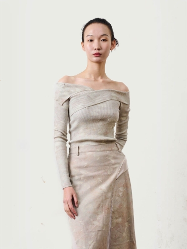 White Freesia Cashmere Printed Strapless Short Knit Sweater