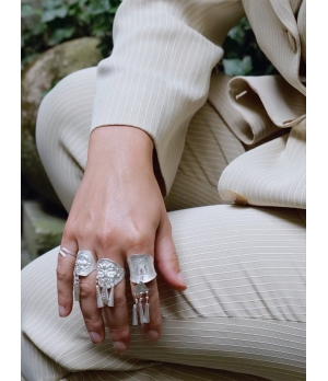 CUNZU SUI-Flower Shaped Silver Ring with Bell-shaped Hangings