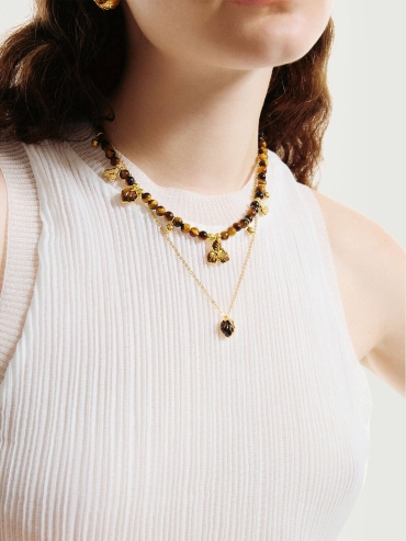 Amber shell necklace