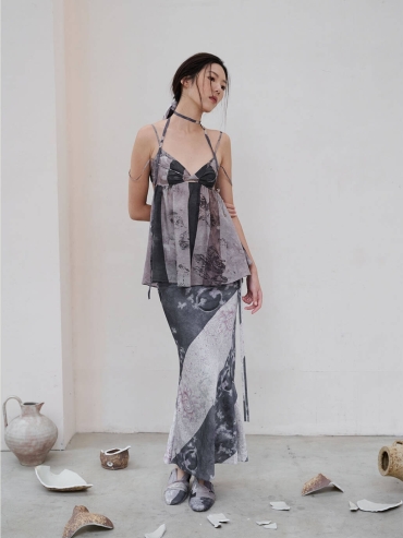 Black Porcelain Sakura Printed Imported Sea Island Silk Fluttering Fishtail Half Skirt