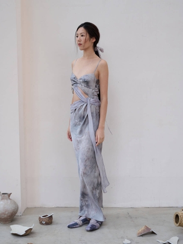 Blue Cracked Porcelain Twilight Mountain Print Acetate Cropped Blue Dress Vacation Dress