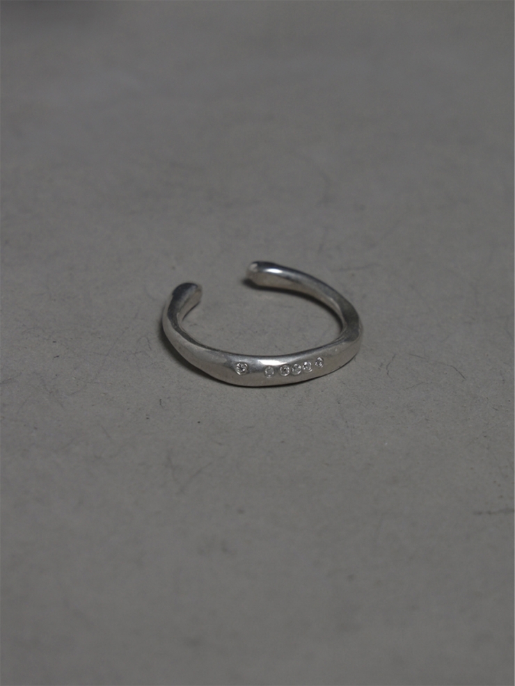 Round not round - Petit Citrine Silver Ring