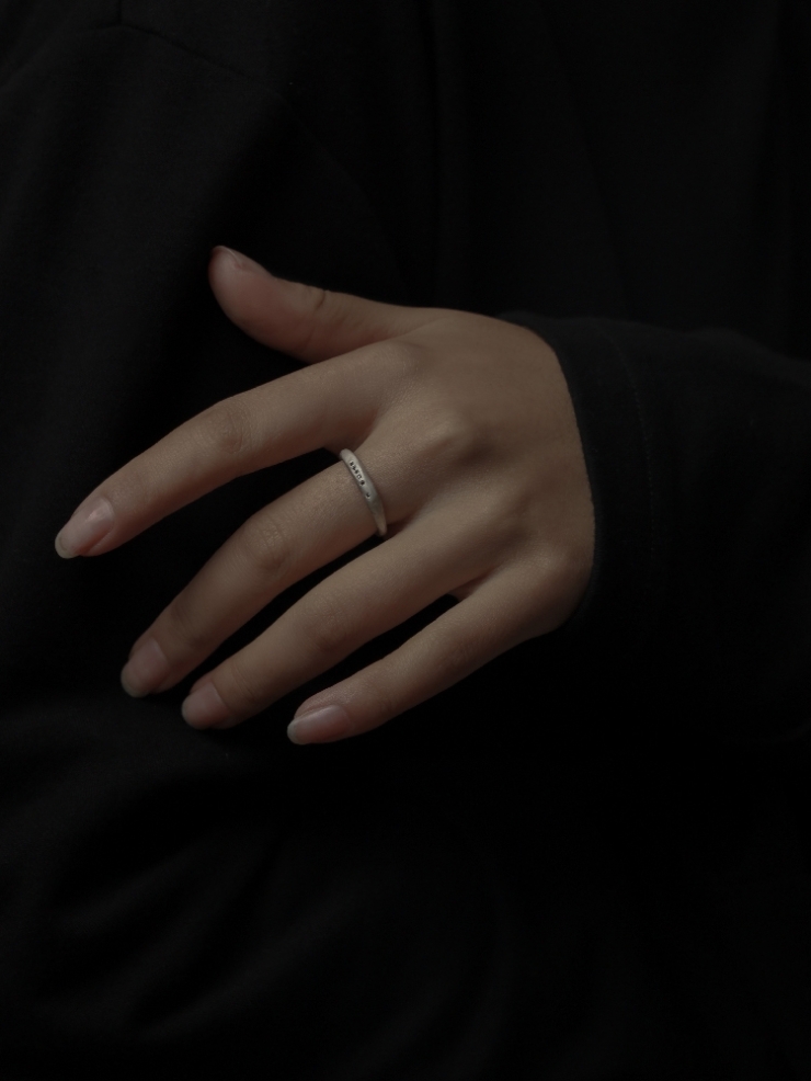 Round Not Round - Petit White Citrine Silver Ring