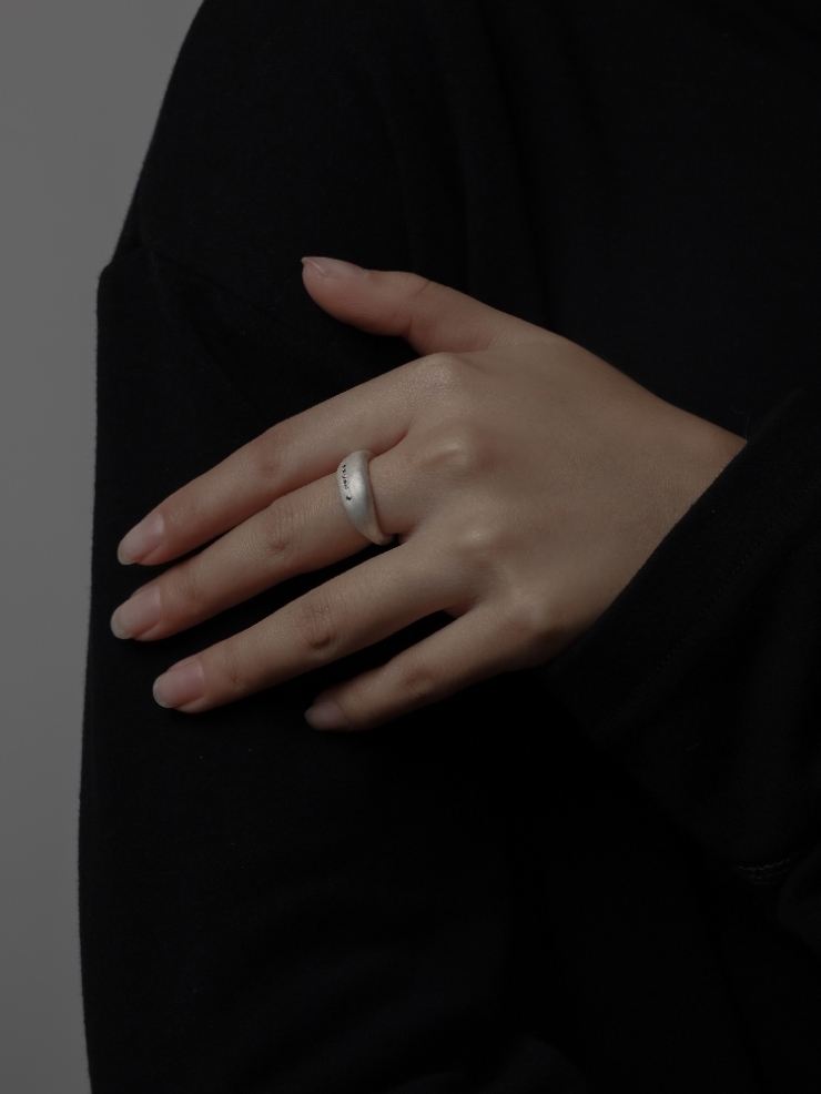 Round Not Round - Wide White Citrine Silver Ring