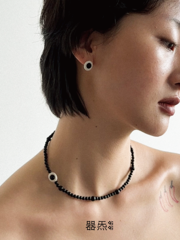 Tiny tree hollow bead choker