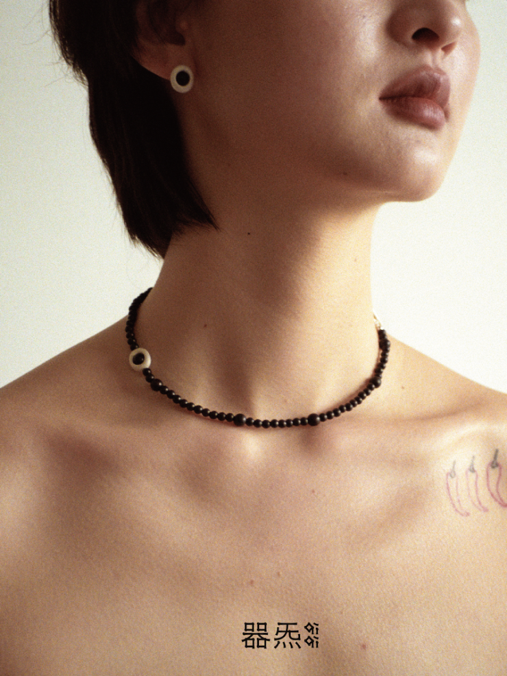 Tiny tree hollow bead choker