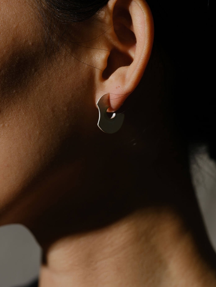 Silver wane earrings - small