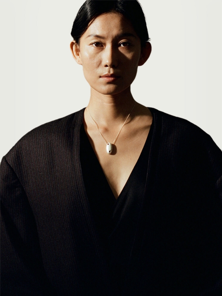 Silver and red pendant necklace - short