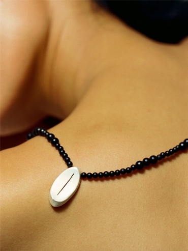 Silver and black fissure necklace