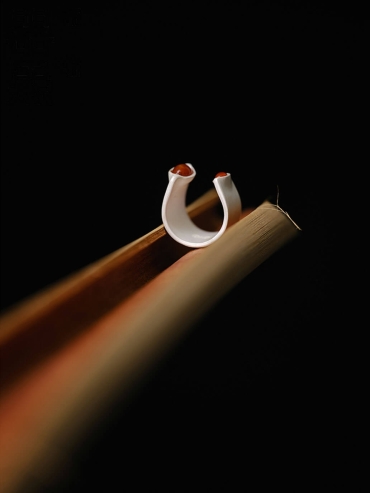 Silver and red kya amber ring