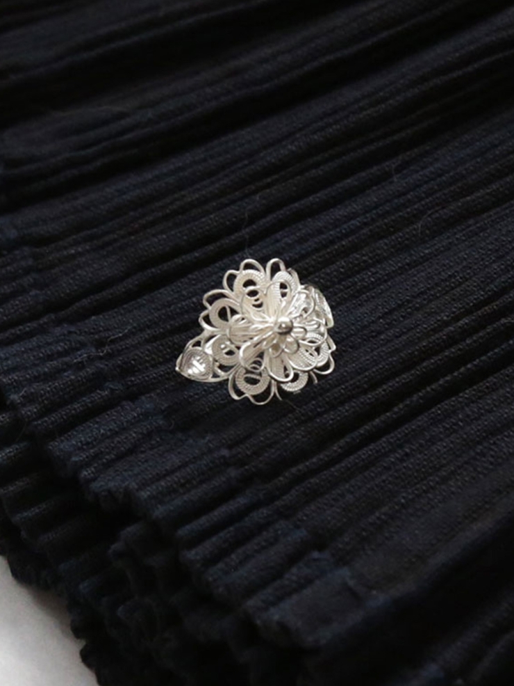 DIE-Knitting Silver Ring With Multi Petals