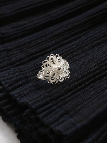 DIE-Knitting Silver Ring With Multi Petals
