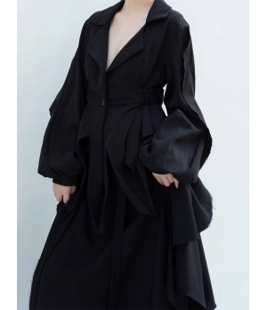 ELYWOOD Black Tight Waist Blazer with Asymmetric Hem