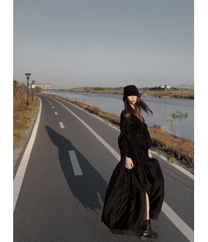 Elywood Black V-neck Dress