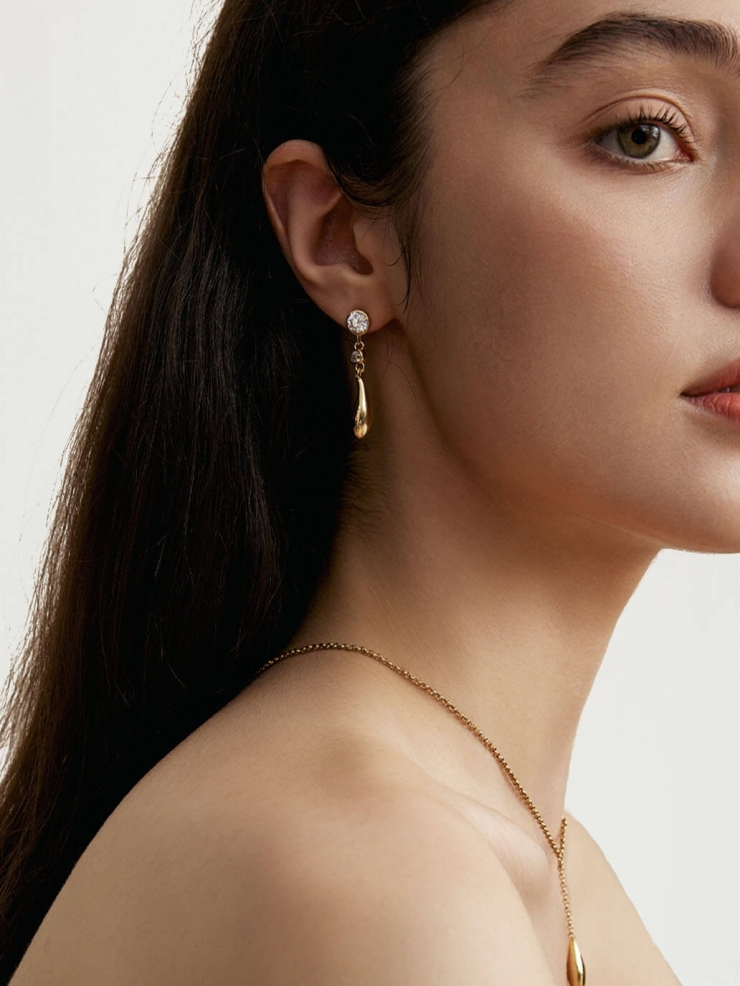 Gold Metal Waterdrop Earrings
