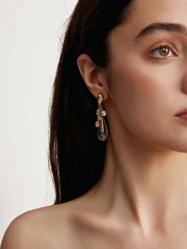 Golden Rainy Night Earrings