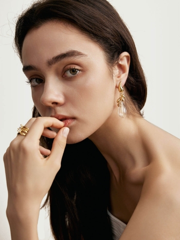 Golden Rainy Night Earrings