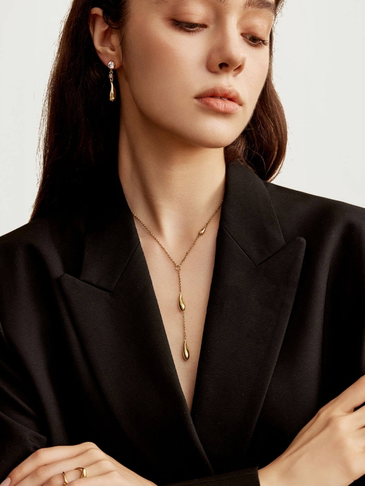 Gold Classic Raindrop Necklace