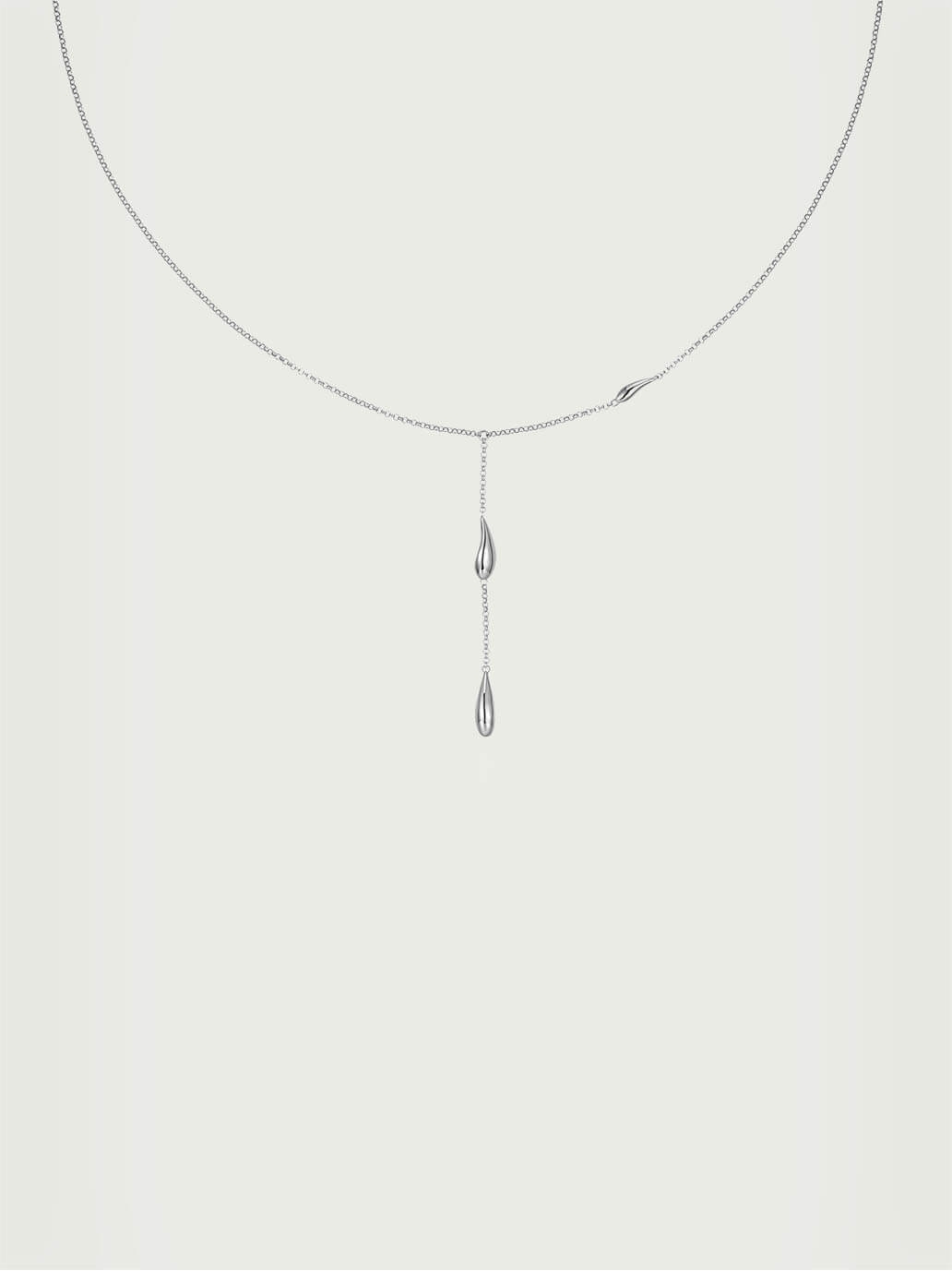 White Classic Raindrop Necklace