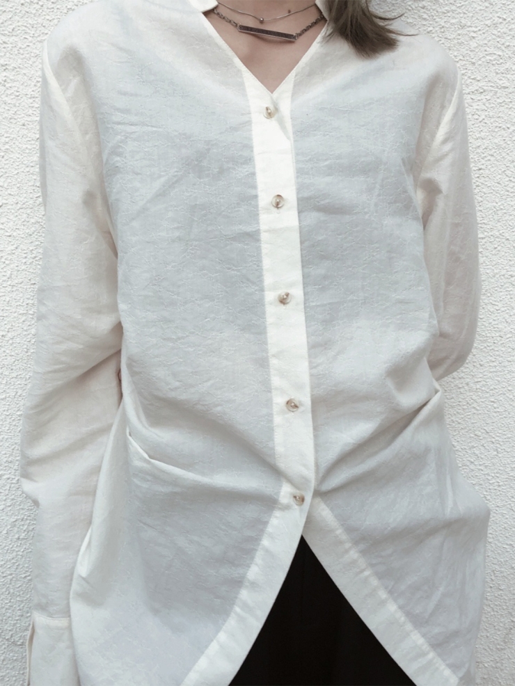 ELYWOOD White Mandarin Collar Shirt