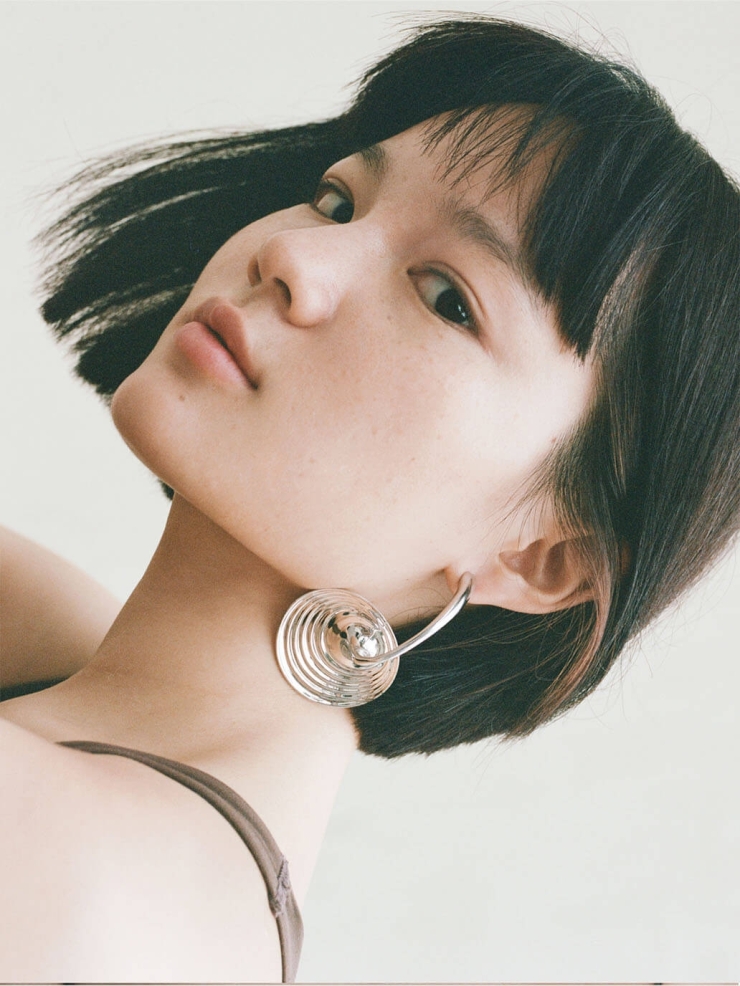 Sliver Large Spring Eye Ripple Earring - Single