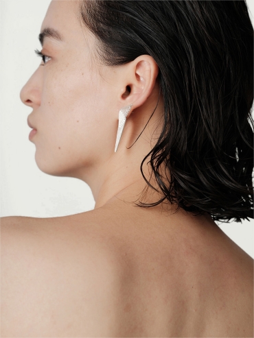 Filigree wings earrings