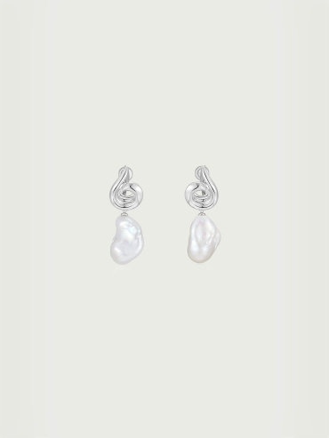Silver Baroque Pearl Wind Cavern Earrings