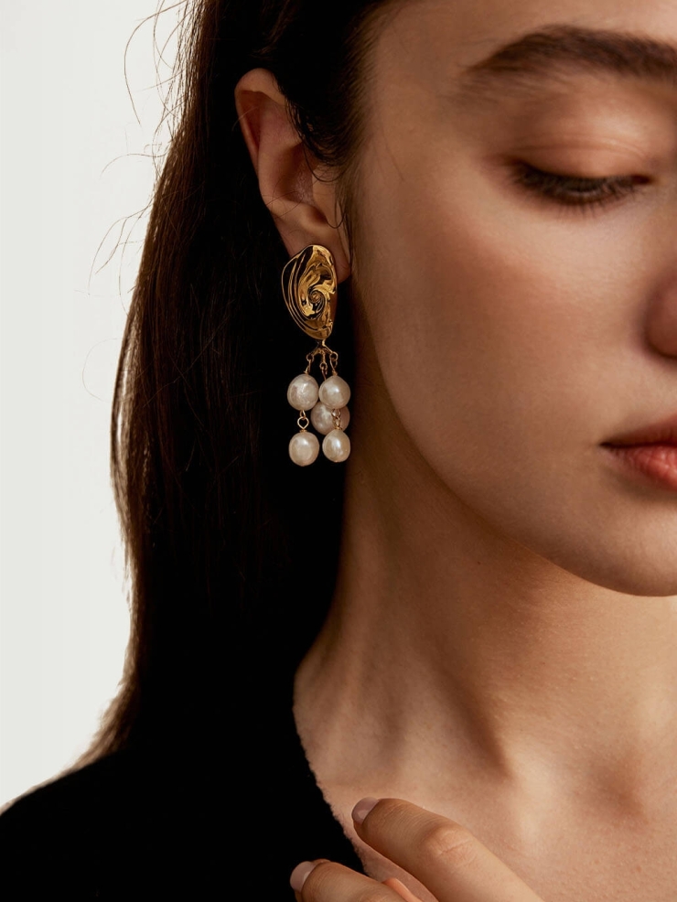 Gold Rotating Rock Pearl Earrings