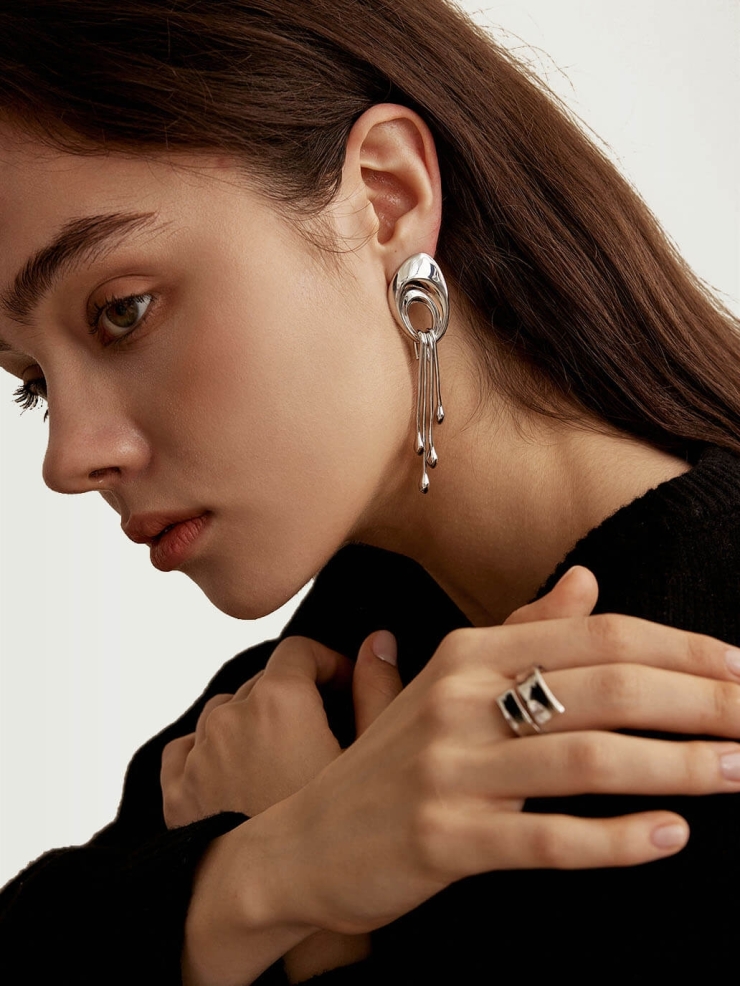 Drizzling Cavern Earrings