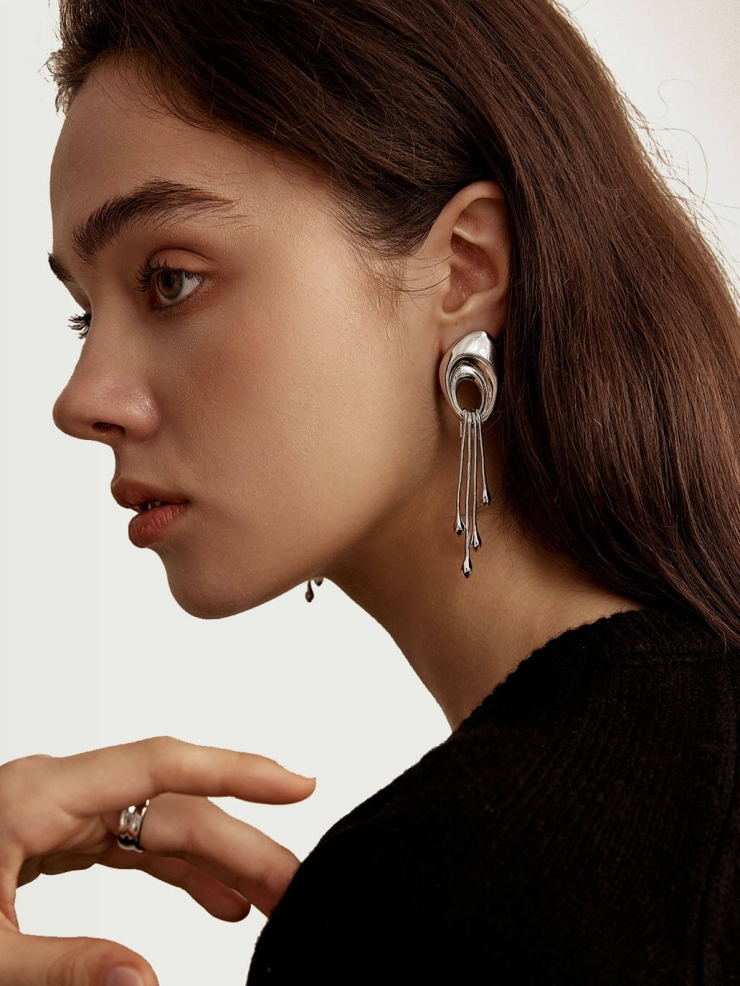 Drizzling Cavern Earrings