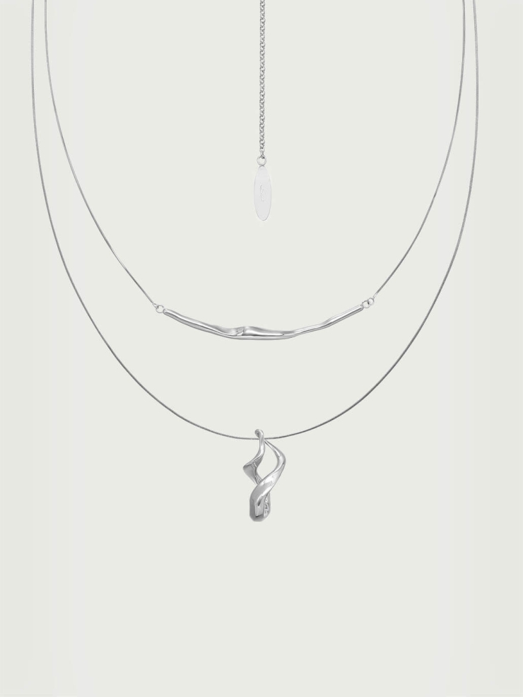 Dislocation Necklace