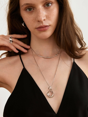 Dislocation Necklace