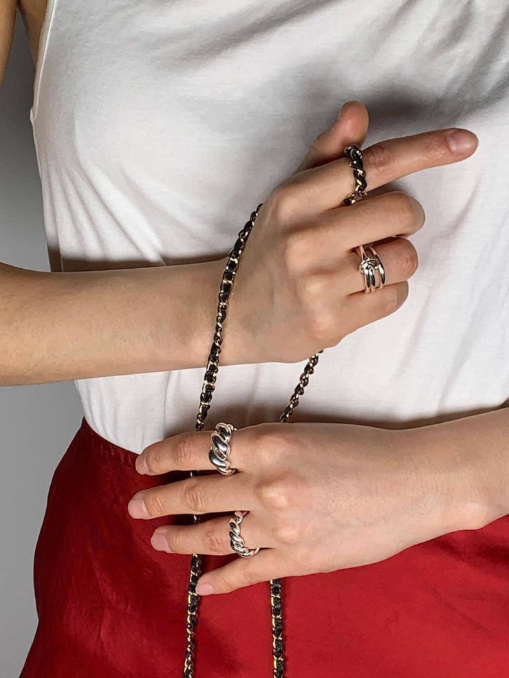 Gordian bold knot ring