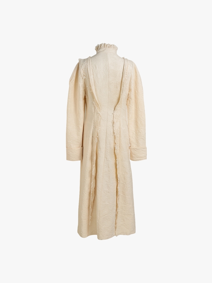 ELYWOOD White Lace Bishop Sleeve Long Coat