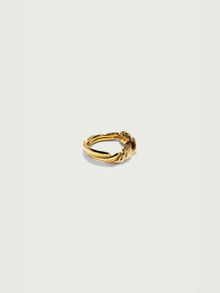 Gordian knot ring