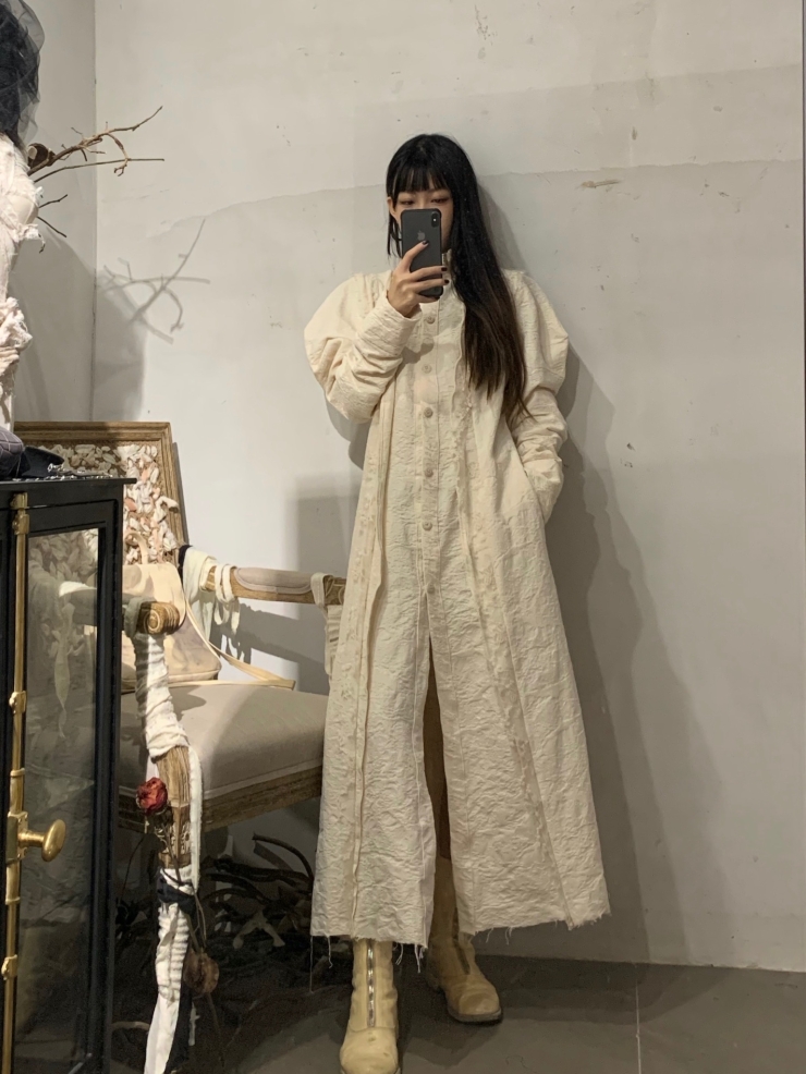 ELYWOOD White Lace Bishop Sleeve Long Coat