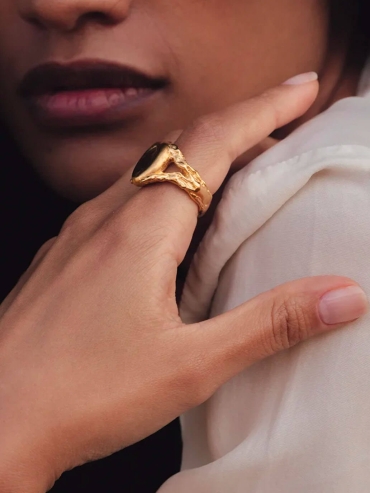 Gold Pierre de Serment Ring