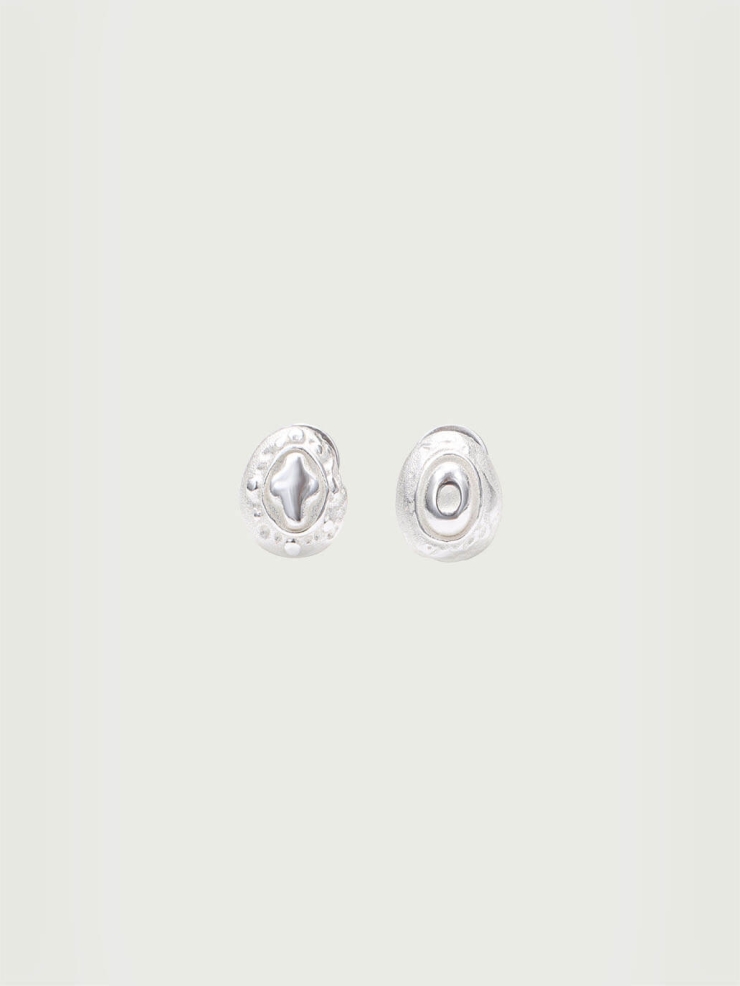 Silver wind erosion earrings