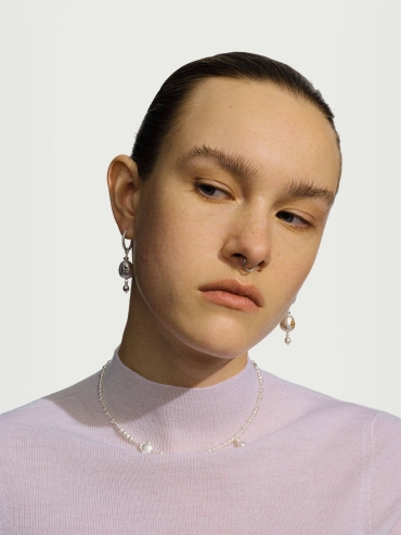 Gold constant earrings