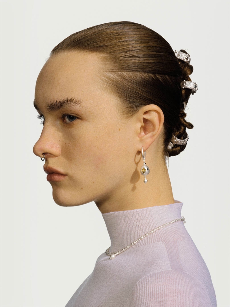 Gold constant earrings