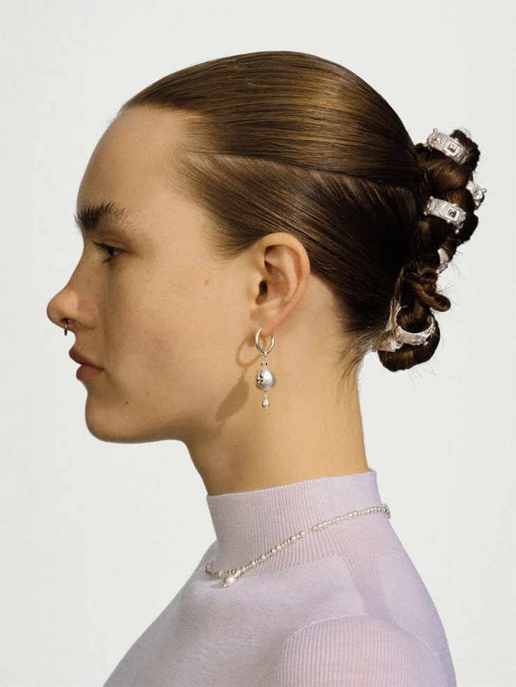 Silver constant earrings