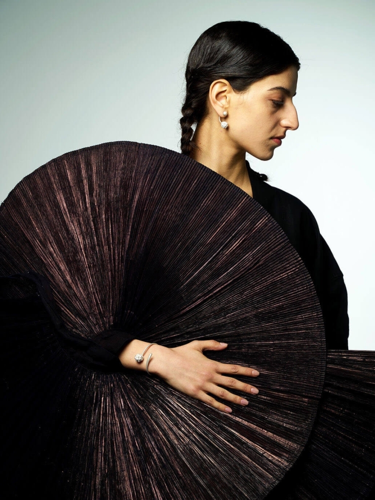 White coneflower pendant earrings