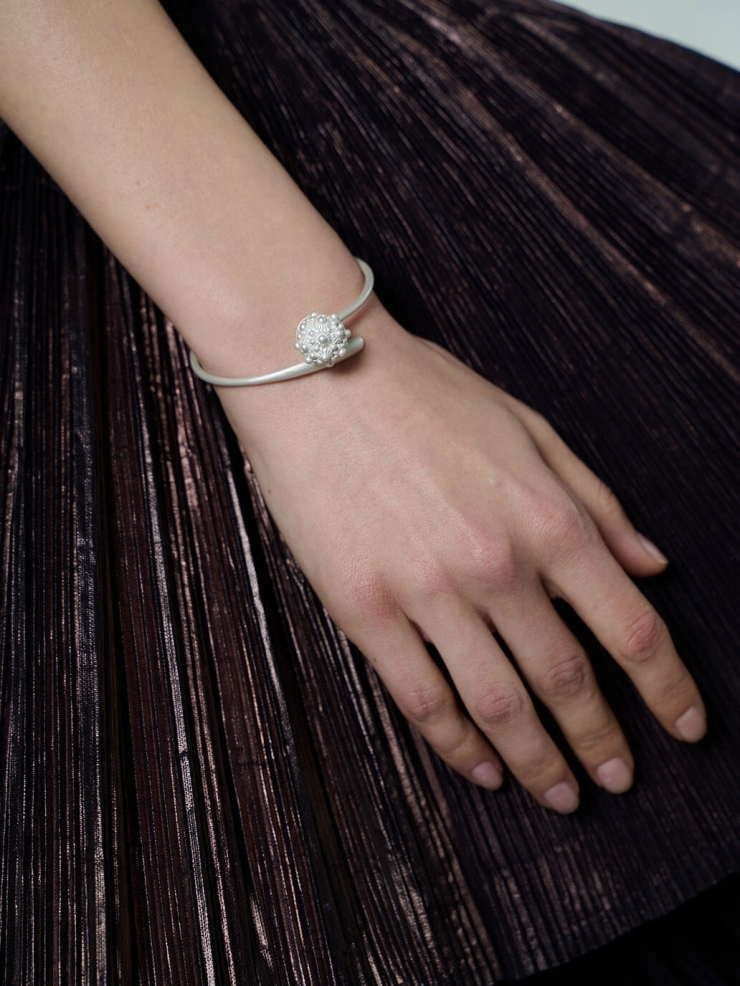 White coneflower bracelet