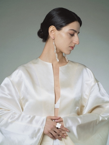 White scale pattern earrings