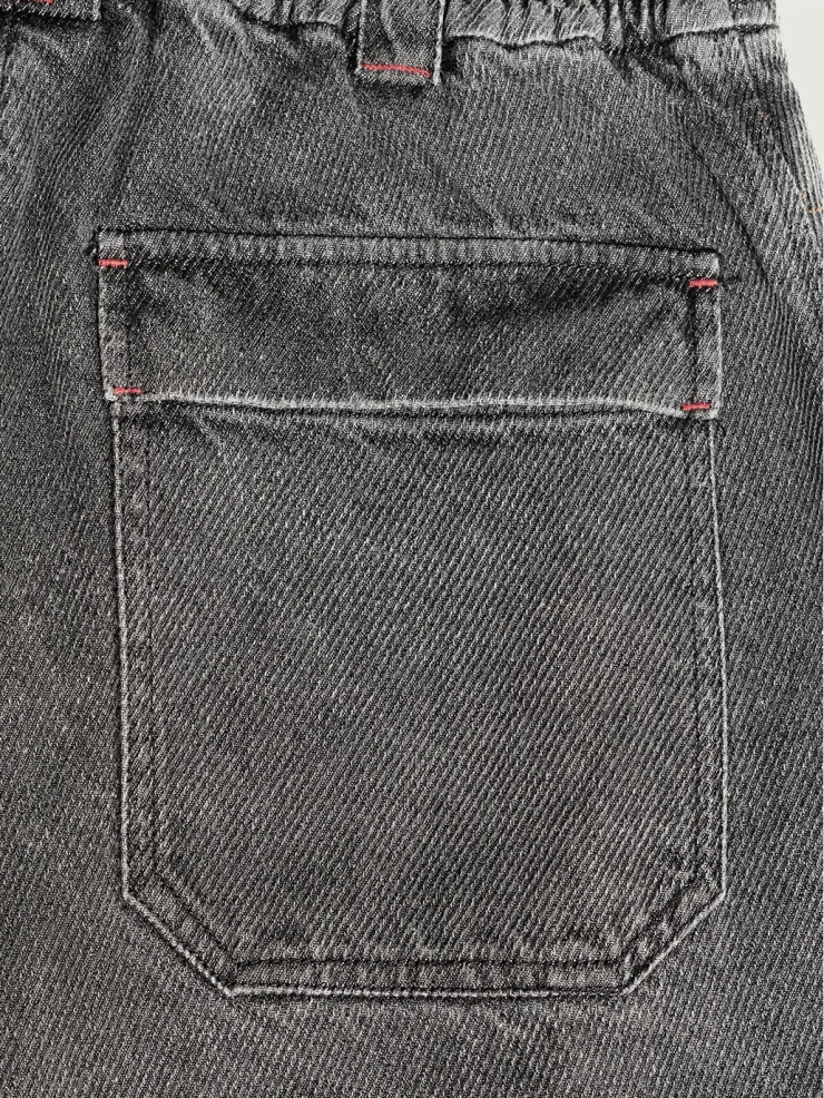 Grey silhouette denim jeans