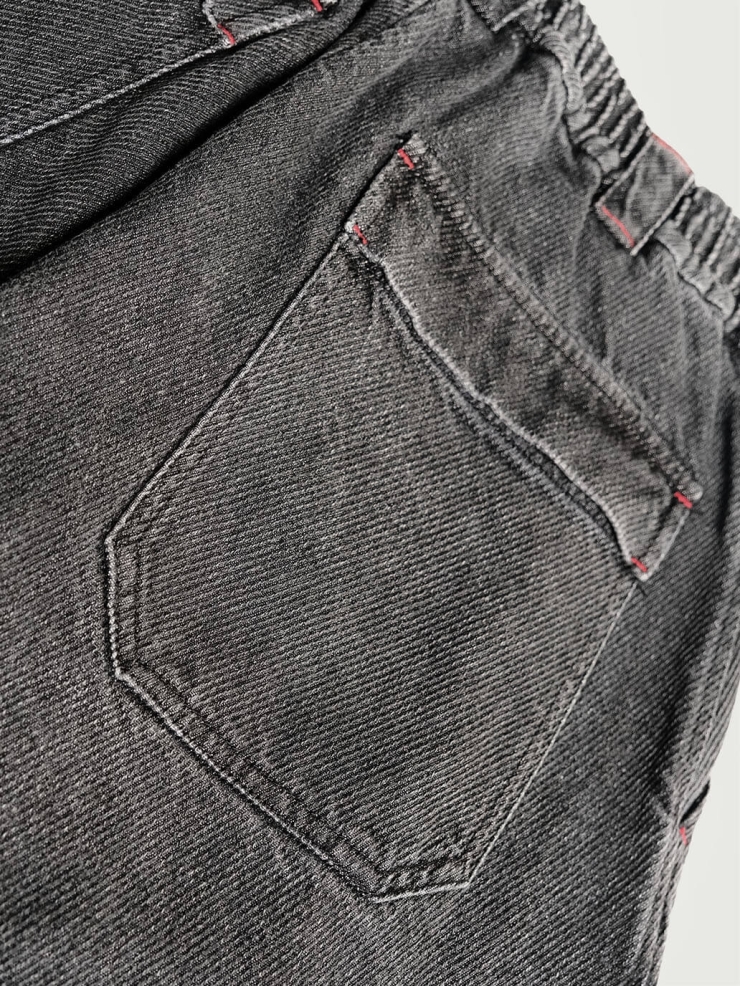 Grey silhouette denim jeans