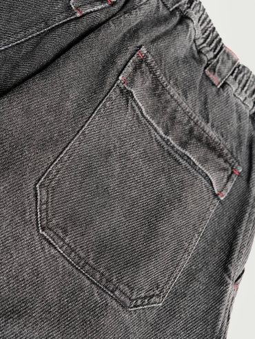 Grey silhouette denim jeans