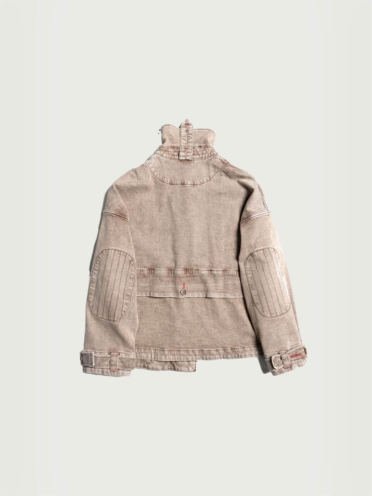 Brown cowboy jacket with a tailored silhouette