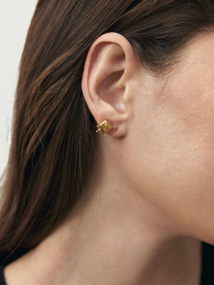 Gold Intonation Square and Round Earrings - Pair